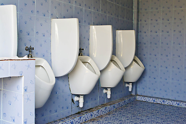 포토 JPG 해외이미지 디자인 남자 선 벽 백그라운드 패턴 휴식 바닥 실내 소년 사람없음 내부 물 금속 방 욕실 흰색 도시 도자기 장롱 고급 위생 빨래 타일 화장실 변기 일반 젠틀맨 백자 변기통 위생관리 줄서기 안락 해외202004 해외포토 자연요소 어린이 컬러 가구 컨셉 가사 무늬 모션 재질 관리 사람 파일형식 이미지허브