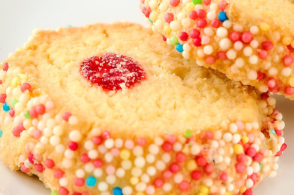 포토 JPG 해외이미지 전통 접시 문화 음료 음식 분홍색 백그라운드 오렌지 디저트 사탕 요리 사람없음 초록색 노란색 쌓기 쿠키 케이크 초콜릿 보라색 빵집 프랑스 흰색 하트 화려 그룹 변화 달콤 작음 자주색 굽기 오브젝트 질감 아몬드 흙더미 충동구매 프랑스어 멀티 어려움 페스츄리 핸드메이드 해외202004 해외포토 모양 문자 식기 유럽 빵 컬러 컨셉 과일 모션 쇼핑 상점 흙 견과류 맛 크기 구이 과소비 파일형식 더미 이미지허브