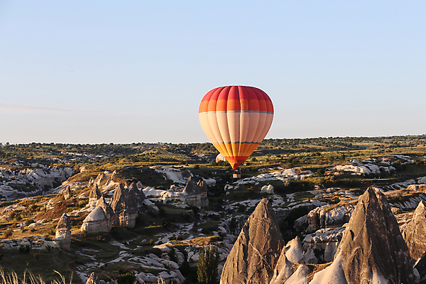 포토 JPG 해외이미지 여행 교통시설 자연 하늘 아침 산 카파도키아 풍경 사람없음 야외 컬러풀 일출 계곡 열기구 뜨거움 언덕 풍선 칠면조 해외202004 해외포토 주간 컬러 교통 항공교통 조류 노을 시설 생태계 파일형식 튀르키예 이미지허브