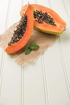 포토 JPG 해외이미지 계절 음식 조각 백그라운드 농업 다이어트 채소 오렌지 과일 재료 태국 자연 탁자 디저트 건강 씨앗 사람없음 목재 빨간색 주방 수확 식탁보 시골 신선 달콤 맛 자르기 먹기 유기농 질감 복고 날것 숙성 이국적 채식주의자 파파야 해외202004 해외포토 나무 식물 웰빙 산업 아시아 컬러 가구 컨셉 모션 열대과일 생태계 채식 파일형식 이미지허브