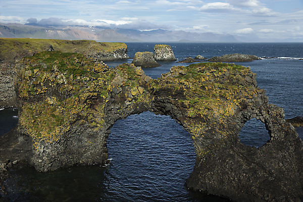 포토 JPG 해외이미지 구름 바다 여행 자연 하늘 산 아이슬란드 풍경 해변 사람없음 물 여름 일몰 추위 북극 장면 북쪽 대서양 해외202004 해외포토 자연요소 계절 유럽 노을 극지방 방향 생태계 파일형식 이미지허브