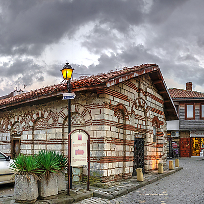 포토 JPG 해외이미지 유럽 종교 벽 섬 여행 십자가 건축양식 휴가 풍경 사람없음 야외 여름 교회 산책로 골동품 바위 기둥 도시 역사 재산 박물관 휴양지 구시가지 불가리아 해외202004 해외포토 계절 건축 나라 길 종교건축 건물 금융 장소 돌_바위 파일형식 남유럽 이미지허브