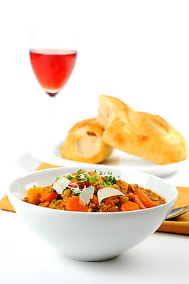 포토 JPG 해외이미지 음식 빵 채소 감자 건강 요리 사람없음 당근 시골 뜨거움 사발 맛 채식주의자 해외202004 해외포토 컨셉 뿌리채소 사기그릇 채식 파일형식 이미지허브