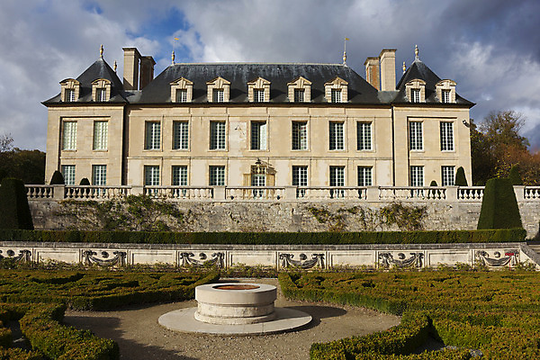 포토 JPG 해외이미지 여행 풍경 사람없음 건물 초록색 정원 맑음 프랑스 도시 역사 분수 옛날 해외202004 해외포토 건축물 유럽 컬러 날씨 파일형식 이미지허브