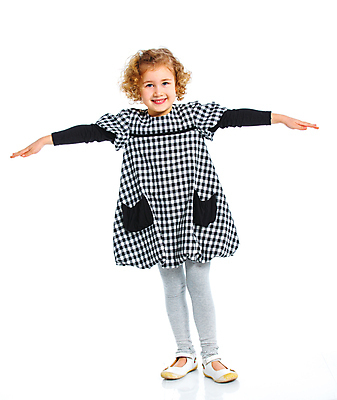 포토 JPG 해외이미지 스튜디오촬영 백인 1 응시 여자 딸 행복 감정 어린이 백그라운드 건강 한명 사람 머리 유치원 기쁨 흰색 표현 작음 자르기 흰배경 펑키 고립 천진난만 유일 해외202004 해외포토 서양인 시선 교육 컬러 컨셉 가족 모션 실내 신체부위 크기 파일형식 이미지허브