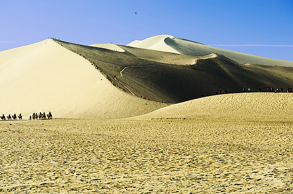 포토 JPG 해외이미지 하늘 사람 풍경 사람없음 모래사장 중국 사막 가을 해외202004 해외포토 계절 아시아 바다 파일형식 이미지허브