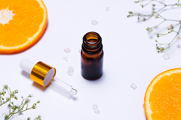 포토 JPG 해외이미지 오렌지 실내 사람없음 화장품 흰배경 안개꽃 앰플 에스테틱 목업 해외202004 해외포토 꽃 백그라운드 과일 내부 뷰티 흰색 한해살이풀 파일형식 이미지허브