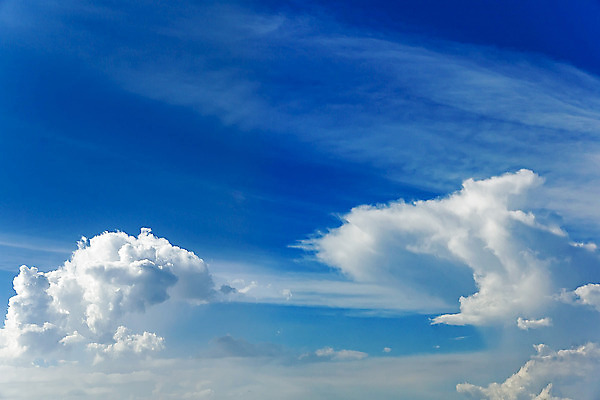 포토 JPG 해외이미지 구름 바다 백그라운드 하늘 풍경 사람없음 파란색 환경 흰색 내추럴 해외202004 해외포토 자연요소 컬러 파일형식 이미지허브