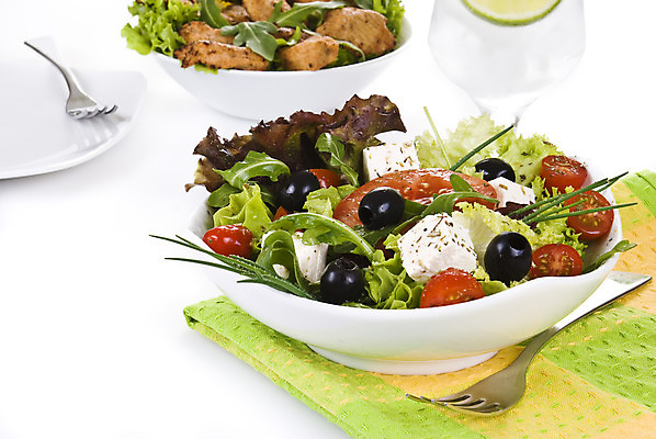 포토 JPG 해외이미지 라이프스타일 접시 음식 포크 다이어트 토마토 채소 치즈 건강 요리 사람없음 옆모습 장식 초록색 우주 식사 저녁식사 치킨 봄 이탈리아 샐러드 흰색 신선 고명 사발 혼합 상추 자르기 먹기 레몬 그리스 유기농 올리브 성분 바질 내추럴 점심식사 쪽파 고립 시저샐러드 저지방 채식주의자 해외202004 해외포토 식기 웰빙 계절 열매 유럽 뷰포인트 컬러 과일 모션 유제품 생활 사기그릇 기름_음식 채식 파 닭고기요리 파일형식 이미지허브