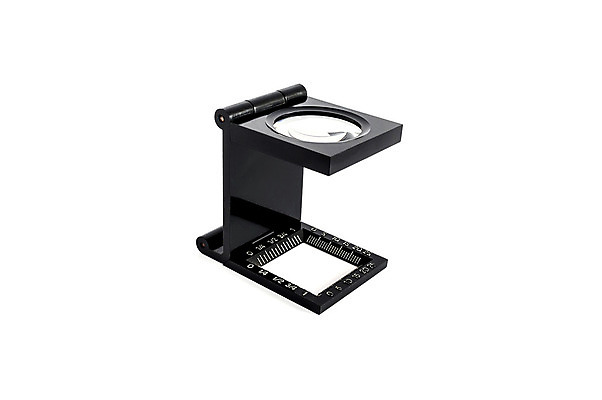 포토 JPG 해외이미지 디자인 컨셉 가이드 유리 돋보기 미술 사람없음 그래픽 디지털 스크린 공구 인쇄 측정 확인 증거 승인 제어 해외202004 해외포토 직업 재질 문화예술 도구 파일형식 이미지허브