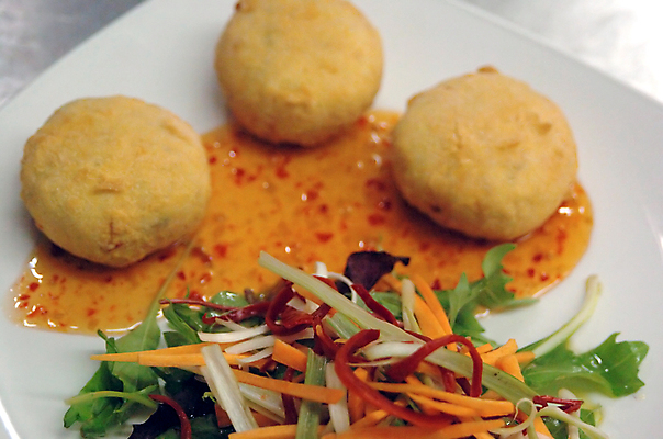 포토 JPG 해외이미지 태국 고추 어류 사람없음 장식 케이크 식당 샐러드 신선 달콤 스타일 해외202004 해외포토 아시아 음식 채소 디저트 상점 수중동물 맛 파일형식 이미지허브