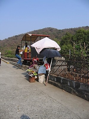 포토 JPG 해외이미지 사람없음 여행객 해외202004 해외포토 사람 파일형식 이미지허브