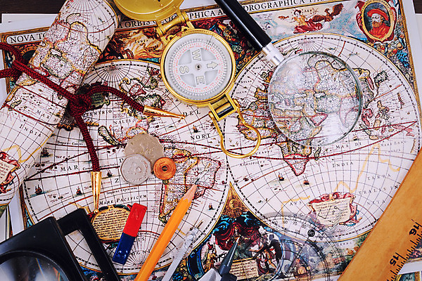 포토 JPG 해외이미지 라이프스타일 종이 바다 여행 백그라운드 컨셉 지도 돈 장신구 탁자 돋보기 휴가 설계 문구용품 사람없음 목재 세트 세계 사무실 연필 카메라 쪽지 공백 계산기 탐험 수확 골동품 나침반 모험가 오브젝트 준비 복고 정사각형 자석 옛날 원정 캘리퍼스 항목 해외202004 해외포토 도형 나무 가구 농업 비즈니스 재료 학용품 생활 전자제품 필기구 장비 공구 재산 파일형식 이미지허브