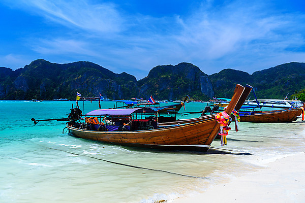 포토 JPG 해외이미지 전통 아시아 모래 바다 섬 여행 백그라운드 교통시설 태국 자연 휴가 휴식 산 동양인 풍경 사람없음 물 여름 파란색 교수 만 보트 꼬리 석호 안다만 이국적 터키석 파라다이스 푸켓 해외202004 해외포토 자연요소 계절 나라 컬러 교통 컨셉 배_교통 인종 교사 보석 시설 생태계 파일형식 이미지허브