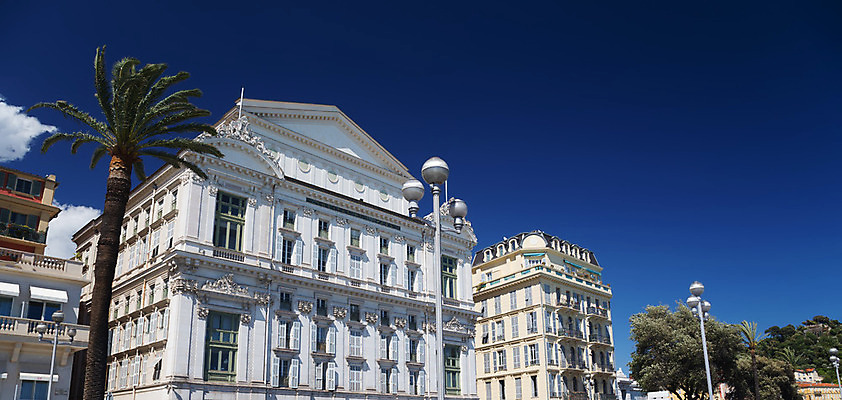 포토 JPG 해외이미지 유럽 문화 여행 건축양식 휴가 주택 사람없음 야외 건물 여름 빛 도시풍경 프랑스 도시 지중해 장면 랜드마크 해외202004 해외포토 건축물 계절 건축 나라 바다 풍경 파일형식 이미지허브