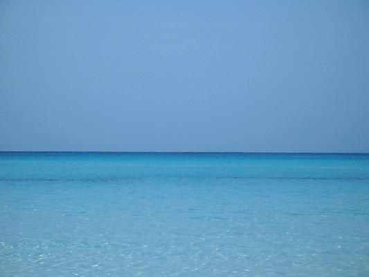 포토 JPG 해외이미지 주간 선 모래 파도 자연 휴가 사람없음 가로 물 파란색 평화 침묵 젖음 신선 유기농 남쪽 터키석 파라다이스 수평선 해외202004 해외포토 자연요소 웰빙 바다 컬러 컨셉 소리 보석 방향 생태계 파일형식 이미지허브