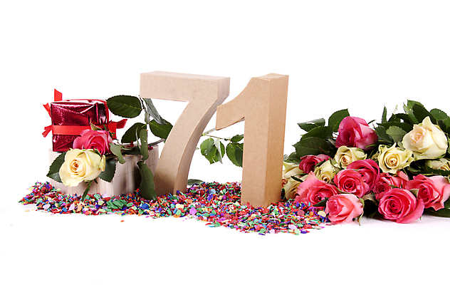 포토 JPG 해외이미지 모양 식물 1 기념일 꽃 행복 분홍색 꽃다발 컨셉 잎 자연 기념 선물 이벤트 사람없음 장식 빨간색 상자 숫자 장미 파티 놀람 벚꽃 흰색 축하 생일 심볼 크림 사인 활 흰배경 열정 꽃가루 패키지 판지 해외202004 해외포토 문자 감정 컬러 백그라운드 표정 가루 생태계 파일형식 이미지허브