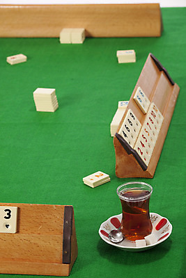 포토 JPG 해외이미지 조각 생각 모션 놀이 탁자 아이디어 사람없음 목재 초록색 장난감 게임 우승 행운 도박 계획 오브젝트 분실 지능 해외202004 해외포토 나무 컬러 가구 컨셉 재료 최고 파일형식 이미지허브