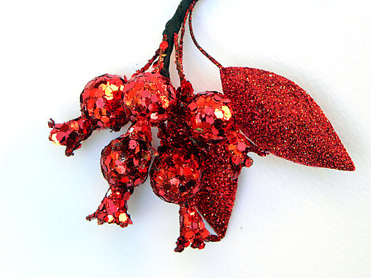 포토 JPG 해외이미지 식물 꽃 유럽 백그라운드 잎 크리스마스 꽃무늬 자연 휴가 선물 사람없음 장식 빨간색 초록색 침묵 줄무늬 가을 흰색 나뭇가지 축하 직물 인사 생일 화려 빨래 양장본 스파이크 내추럴 고립 해외202004 해외포토 나무 계절 기념일 나라 컬러 컨셉 가사 무늬 책 소리 예절 생태계 파일형식 이미지허브