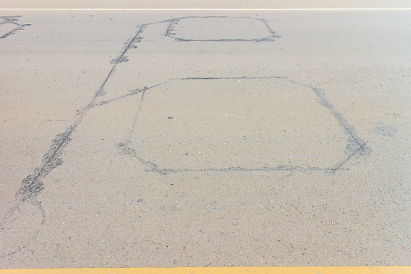 포토 JPG 해외이미지 산업 도로 포즈 표면 노동자 거리 바닥 직장 사람 사람없음 야외 건물 힘 기계 장비 공구 업무 원형 칼날 보행로 위험 땅 자르기 다이아몬드 시멘트 먼지 판 커터 콘크리트 해외202004 해외포토 도형 직업 건축물 길 컨셉 회사 교통시설 모션 도구 작업 보석 파일형식 이미지허브