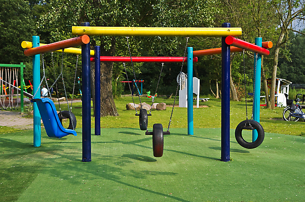 포토 JPG 해외이미지 공원 행복 어린이 모래 밭 장난 모션 놀이 바닥 안전 사람없음 건물 목재 파란색 컬러풀 정원 맑음 유치원 활발 기쁨 게임 미끄럼틀 놀이터 오브젝트 그네 오르기 고무 일반 구역 해외202004 해외포토 나무 건축물 공공시설 교육 감정 컬러 컨셉 농업 재료 날씨 사람 놀이기구 파일형식 이미지허브