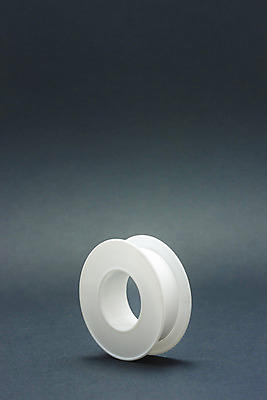 포토 JPG 해외이미지 백그라운드 손잡이 사람없음 물 주방 검은색 장비 욕실 흰색 업무 기술자 실 수리 구부린 위생 수증기 연결 물개 수도꼭지 롤 테이프 호스 튜브 공학 얼레 고립 노즐 놋쇠 배관공 사방 압력 파이프라인 해외202004 해외포토 자연요소 직업 교육 컬러 포유류 모션 문구용품 바다동물 작업 파이프_관 파일형식 이미지허브