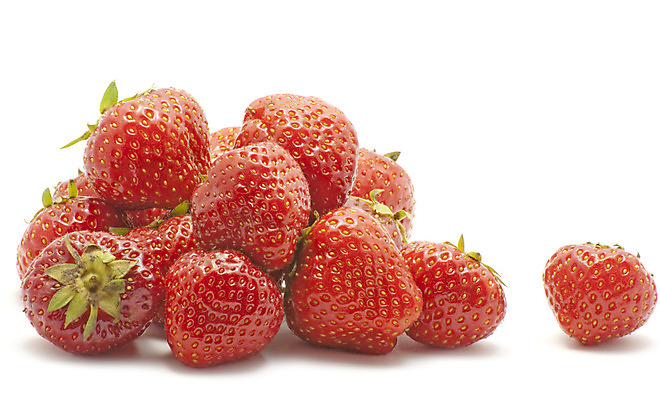 포토 JPG 해외이미지 계절 음식 조각 백그라운드 다이어트 과일 딸기 디저트 건강 사람없음 빨간색 초록색 정원 흰색 신선 그룹 달콤 맛 설탕 자르기 유기농 해외202004 해외포토 웰빙 컬러 컨셉 모션 파일형식 이미지허브