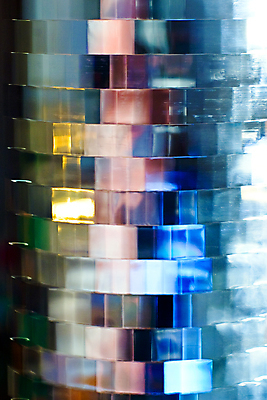 포토 JPG 해외이미지 디자인 백그라운드 패턴 모션 추상 휴가 불꽃 사람없음 장식 초록색 파란색 빛 컬러풀 노란색 파티 축제 활발 거울 축하 야간 소프트포커스 타일 클럽 질감 디스코 정사각형 펑키 빛망울 블러 유흥 해외202004 해외포토 자연요소 도형 음악 컬러 컨셉 무늬 불 촬영기법 이벤트 춤 파일형식 이미지허브