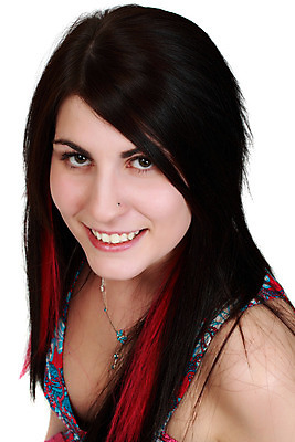 포토 JPG 해외이미지 백인 긴머리 여자 갈색머리 한명 흰색 해외202004 해외포토 서양인 1 헤어스타일 컬러 사람 파일형식 이미지허브