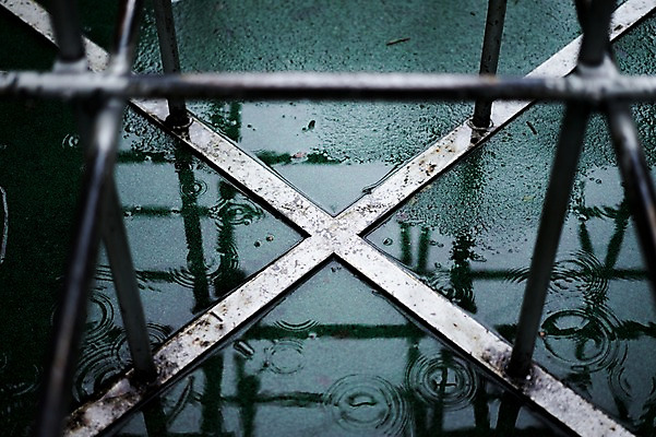 포토 JPG 주간 거리 거리풍경 풍경 사람없음 야외 도시풍경 일본 도시 비 철근 철근구조물 철조물 국내포토 자연요소 아시아 날씨 구조물 파일형식