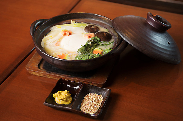 포토 JPG 접시 음식 채소 사람없음 버섯 뚜껑 냄비 머스터드 깨 나베 나베요리 일본음식 국내포토 식기 식재료 조미료 소스_음식 솥 파일형식