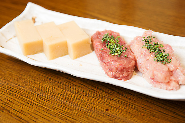 포토 JPG 접시 음식 육류 근접촬영 사람없음 아웃포커스 파 다진 다진고기 일본음식 국내포토 식기 뷰포인트 채소 식재료 촬영기법 파일형식