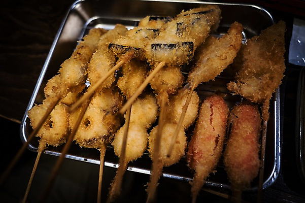 포토 JPG 접시 음식 근접촬영 사람없음 튀김 꼬치 일본음식 국내포토 식기 뷰포인트 파일형식