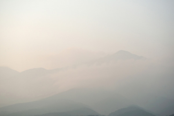 포토 JPG 주간 백그라운드 자연 산 풍경 사람없음 야외 일본 안개 뿌연 국내포토 자연요소 아시아 날씨 생태계 파일형식