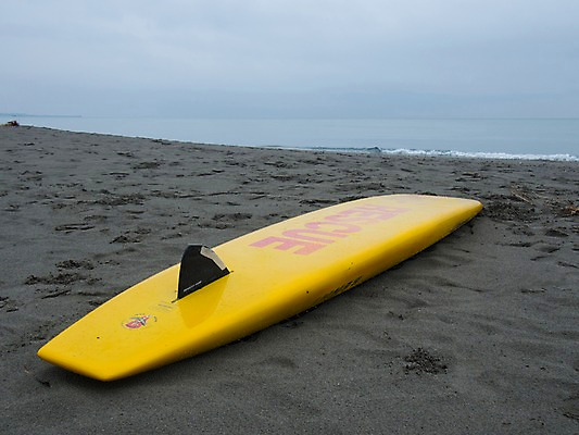 포토 JPG 주간 레저용품 레저 풍경 해변 사람없음 야외 모래사장 일본 서핑보드 서핑 국내포토 자연요소 아시아 바다 수상스포츠 보드_스포츠 파일형식
