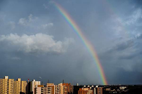 포토 JPG 주간 구름 무지개 자연현상 하늘 풍경 빌딩 사람없음 야외 도시풍경 일본 도시 국내포토 자연요소 아시아 자연 건물 파일형식