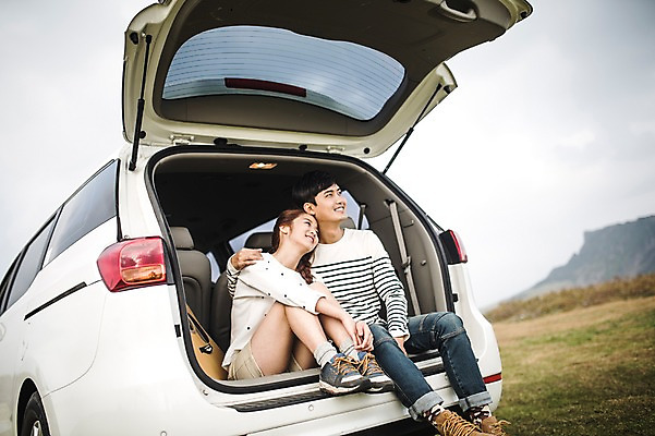 포토 JPG 주간 전신 커플 여자 남자 커플라이프 여행 휴식 미소 앉기 20대 성인 야외 두명 앞모습 제주도 다정 한국인 가을 성인만 광치기해변 국내포토 자연요소 라이프스타일 계절 뷰포인트 컨셉 관계 모션 한국 표정 사람 동양인 청년 해변 파일형식