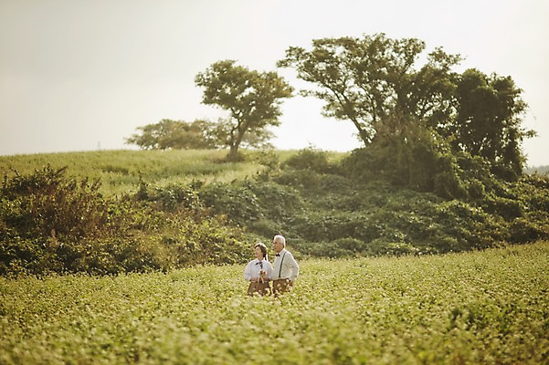 포토 JPG 주간 여자 할아버지 노년 남자 할머니 여행 꽃밭 서기 상반신 야외 두명 앞모습 실버라이프 제주도 노부부 다정 한국인 60대 메밀꽃 메밀밭 노인만 국내포토 자연요소 라이프스타일 부부 꽃 뷰포인트 컨셉 밭 모션 한국 사람 동양인 성인 성인만 파일형식