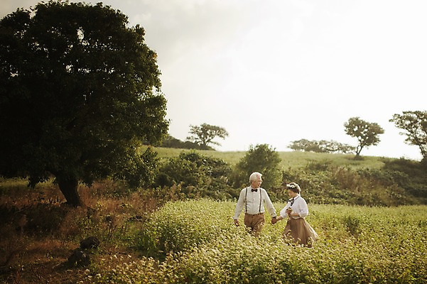 포토 JPG 주간 나무 여자 할아버지 노년 남자 할머니 여행 꽃밭 상반신 야외 두명 앞모습 실버라이프 제주도 걷기 손잡기 노부부 다정 한국인 60대 메밀꽃 메밀밭 노인만 국내포토 자연요소 식물 라이프스타일 부부 꽃 뷰포인트 컨셉 밭 모션 한국 사람 동양인 성인 성인만 파일형식