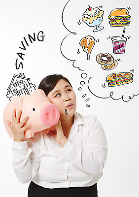 편집이미지 여자 음식 주택 샌드위치 합성일러스트 한명 성인 30대 저축 한국인 돼지저금통 햄버거 도넛 합성 콜라 닭다리 금융의날 이미지편집 AI파일 1 디저트 패스트푸드 사람 동양인 건물 장년 금융 저금통 탄산음료 파일형식 벡터 법정기념일