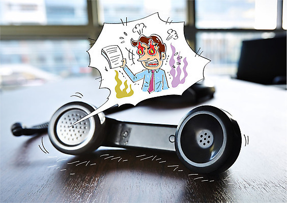 편집이미지 남자 종이 비즈니스 실내 합성일러스트 한명 성인 분노 비즈니스맨 수화기 합성 이미지편집 AI파일 1 감정 사람 내부 직장인 전화기 파일형식 벡터