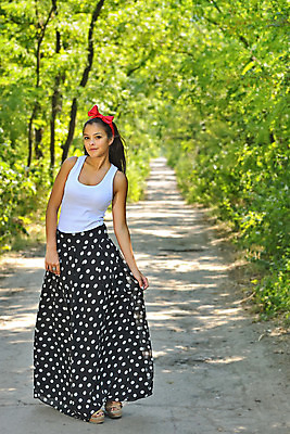 포토 JPG 해외이미지 나무 백인 계절 여자 도로 길 백그라운드 잎 꽃무늬 밭 자국 자연 날씨 한명 풍경 야외 초록색 여름 빛 컬러풀 햇빛 노란색 맑음 봄 새벽 산책 가을 시골 신선 저녁 바둑 내추럴 강렬 방법 웅장함 해외202004 해외포토 자연요소 서양인 식물 1 꽃 컬러 무늬 농업 교통시설 놀이 휴식 사람 태양 야간 생태계 파일형식 이미지허브