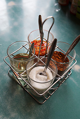 포토 JPG 해외이미지 아시아 문화 음식 백그라운드 태국 유리 고추 탁자 어류 동양인 사람없음 흰색 뜨거움 고명 조미료 설탕 향료 후추 옛날 스타일 해외202004 해외포토 나라 컬러 가구 채소 재질 인종 수중동물 향신료 향기 냄새 향미료 파일형식 이미지허브