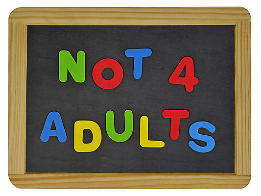 포토 JPG 해외이미지 전통 알파벳 어린이 놀이 성인 사람없음 초록색 단어 노란색 칠판 고립 석판 레터링 해외202004 해외포토 문자 영어 컬러 사람 파일형식 이미지허브