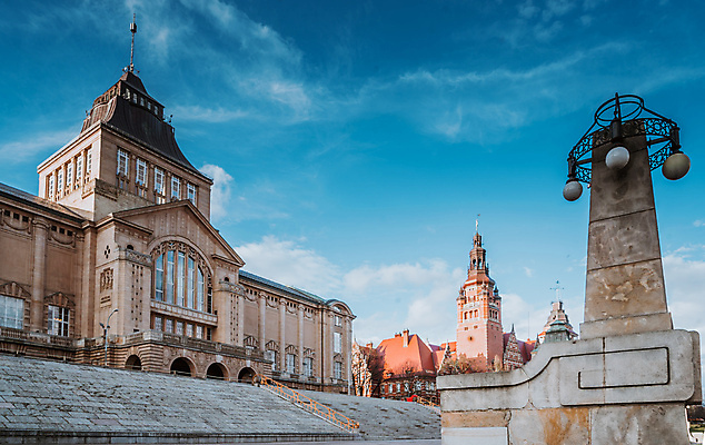 포토 JPG 해외이미지 구름 응시 건축양식 하늘 그림자 풍경 사람없음 빨간색 물 강 도시풍경 일몰 도시 장노출 폴란드 구시가지 해외202004 해외포토 자연요소 시선 건축 유럽 컬러 촬영기법 노을 파일형식 이미지허브
