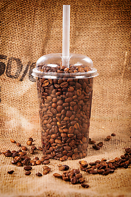 포토 JPG 해외이미지 1 종이 커피 음료 백그라운드 콩 사람없음 컵 세로 갈색 공백 카페 덮개 뚜껑 흰색 뜨거움 액체 떨어짐 휴대용 일회용 컨테이너 플라스틱 오브젝트 싱글 날것 만들기 테이크아웃 소매 밀짚 보호자 판지 라떼 모카 보유 카피스페이스 해외202004 해외포토 식기 산업 컬러 컨셉 모션 재질 곡류 상점 짚 파일형식 이미지허브