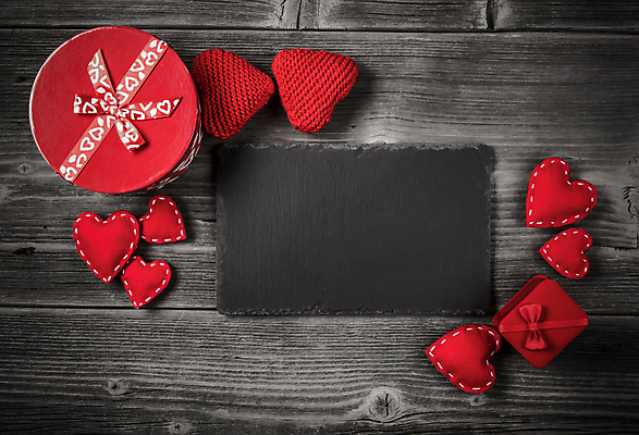 포토 JPG 해외이미지 검은배경 프레임 발렌타인데이 사람없음 빨간색 선물상자 하이앵글 하트 오브젝트 카피스페이스 해외포토 모양 뷰포인트 컬러 백그라운드 데이이벤트 선물 상자 검은색 공백 파일형식 이미지허브