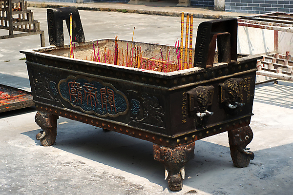 포토 JPG 해외이미지 사람없음 기계 기구 냄비 컨테이너 삼각대 실행 해외202004 해외포토 산업 솥 파일형식 이미지허브