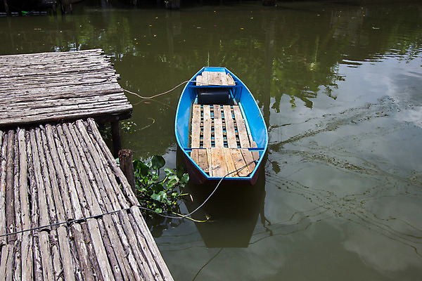 포토 JPG 해외이미지 태국 사람없음 목재 물 강 반사 항구 수확 시골 연못 보트 강가 방콕 운하 해외202004 해외포토 자연요소 나무 아시아 농업 배_교통 재료 교통시설 파일형식 이미지허브