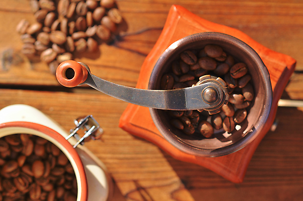 포토 JPG 해외이미지 전통 디자인 배너 종이 커피 음료 음식 백그라운드 자연 아침 콩 프레임 미술 사람없음 목재 컵 갈색 상점 주방 검은색 어둠 카페 에너지 머그컵 수확 골동품 시골 신선 뜨거움 맛 아침식사 낟알 굽기 질감 복고 아로마 그라인더 갈기 에스프레소 내추럴 방앗간 고립 옛날 작살 카페인 해외202004 해외포토 주간 나무 식기 컬러 컨셉 농업 재료 문화예술 곡류 식사 구이 생태계 커피용품 파일형식 이미지허브